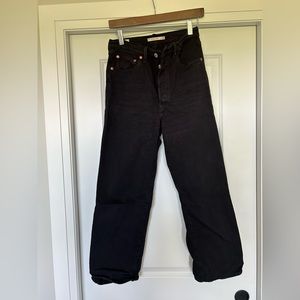 Black ribcage straight Levi’s